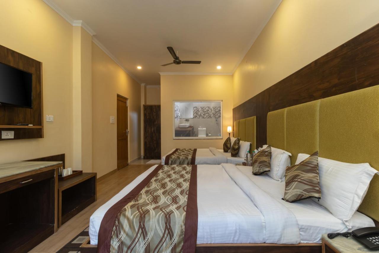 Hotel Peepal Tree Risikés Kültér fotó