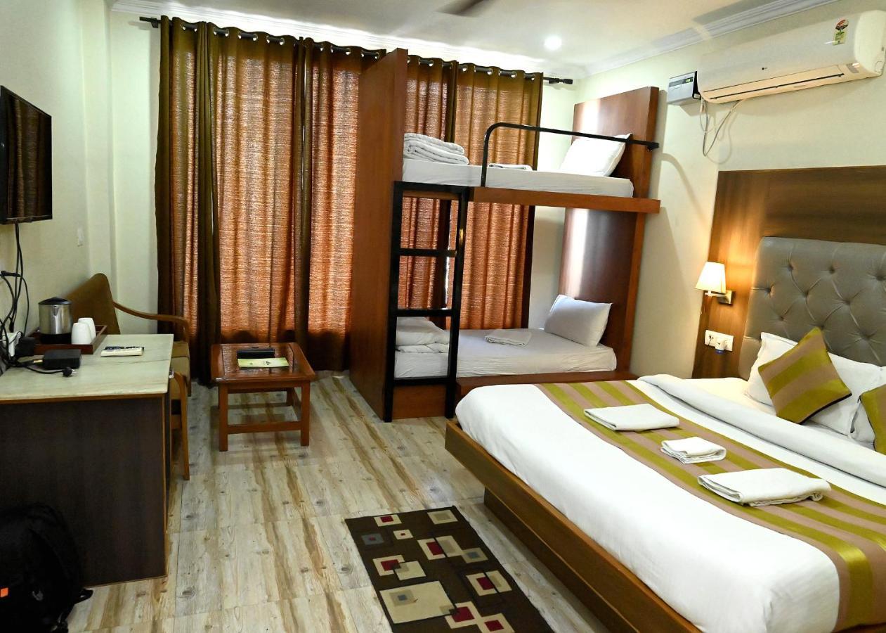 Hotel Peepal Tree Risikés Kültér fotó