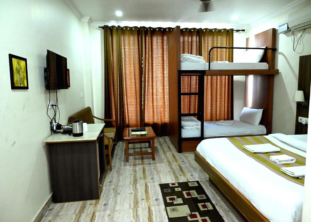 Hotel Peepal Tree Risikés Kültér fotó
