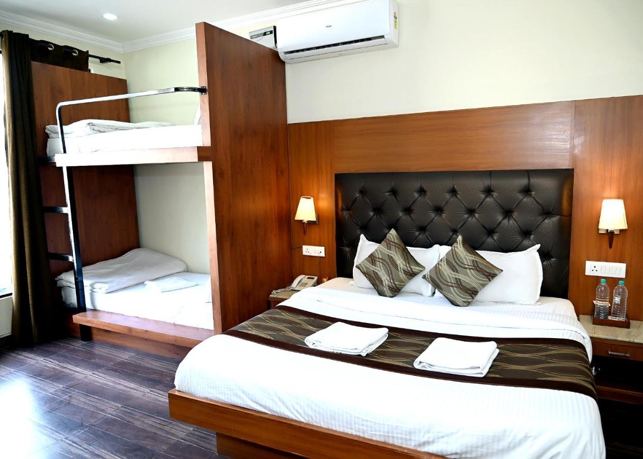 Hotel Peepal Tree Risikés Kültér fotó