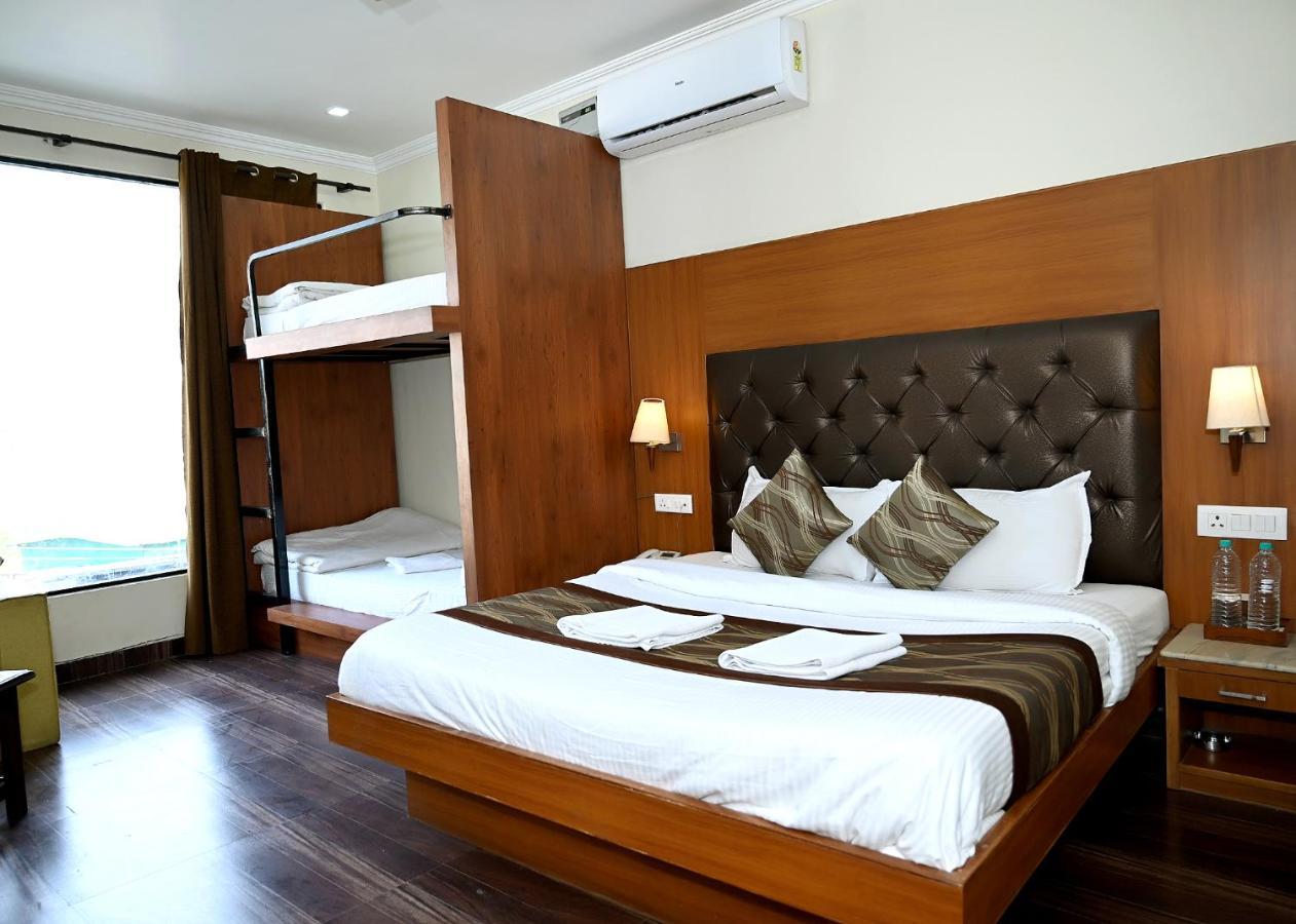 Hotel Peepal Tree Risikés Kültér fotó