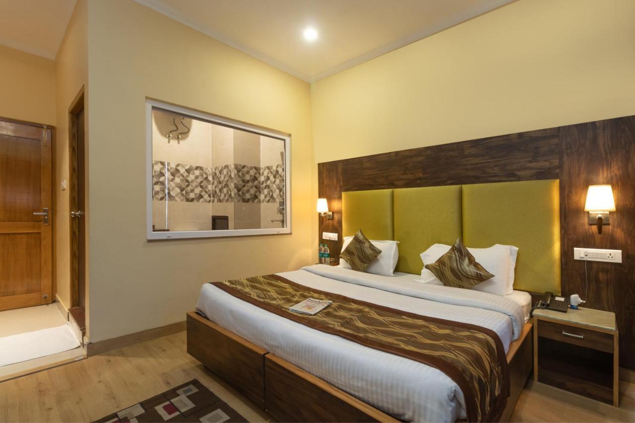 Hotel Peepal Tree Risikés Kültér fotó