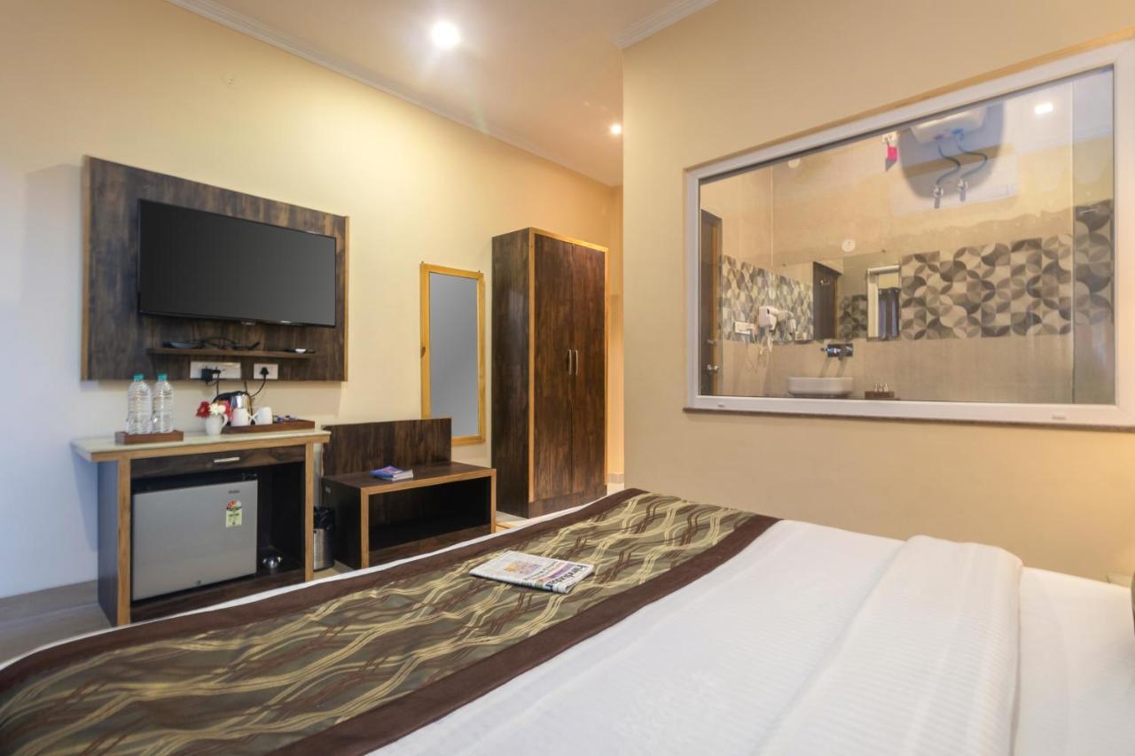 Hotel Peepal Tree Risikés Kültér fotó
