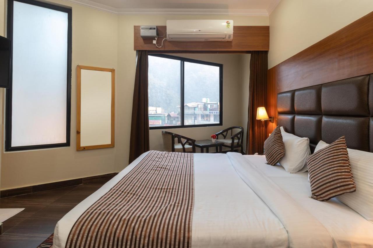 Hotel Peepal Tree Risikés Kültér fotó